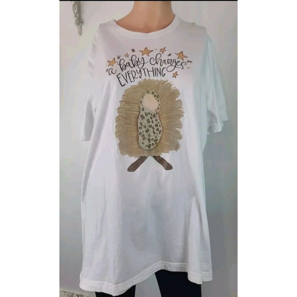 A Baby Changes Everything Jesus in a manger t-shirt Large Bella Canvas Christian